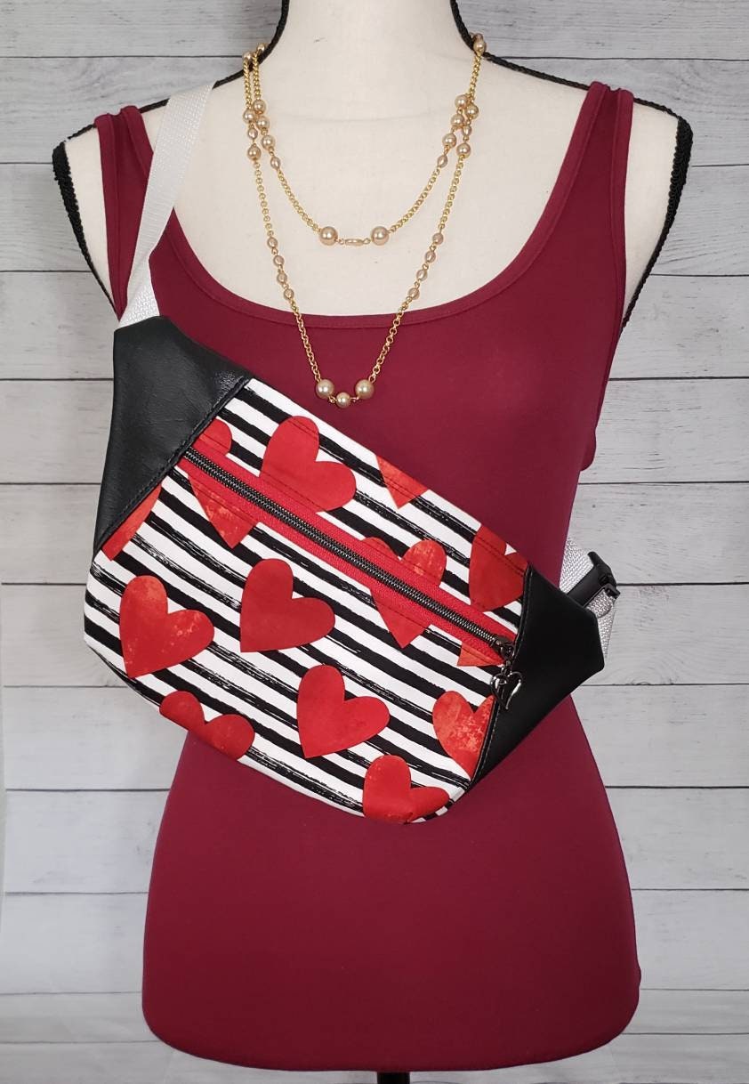 Heart and stripes fanny pack