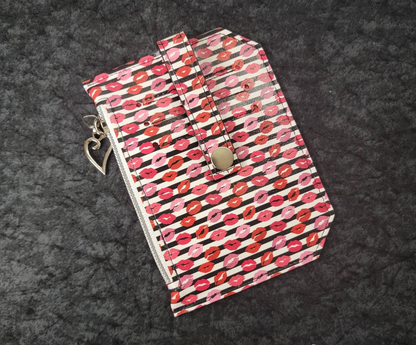 Pink and red lips // pocket pal/ minimalist wallet/ card holder/ coin pouch